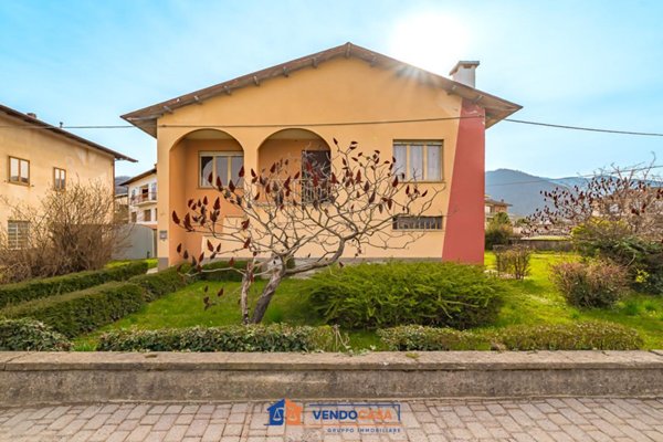 casa indipendente in vendita a Dronero