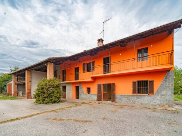 casa indipendente in vendita a Dronero