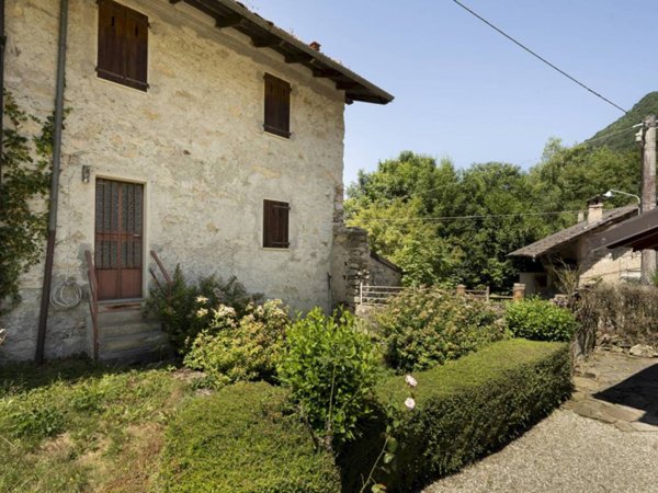 casa indipendente in vendita a Dronero