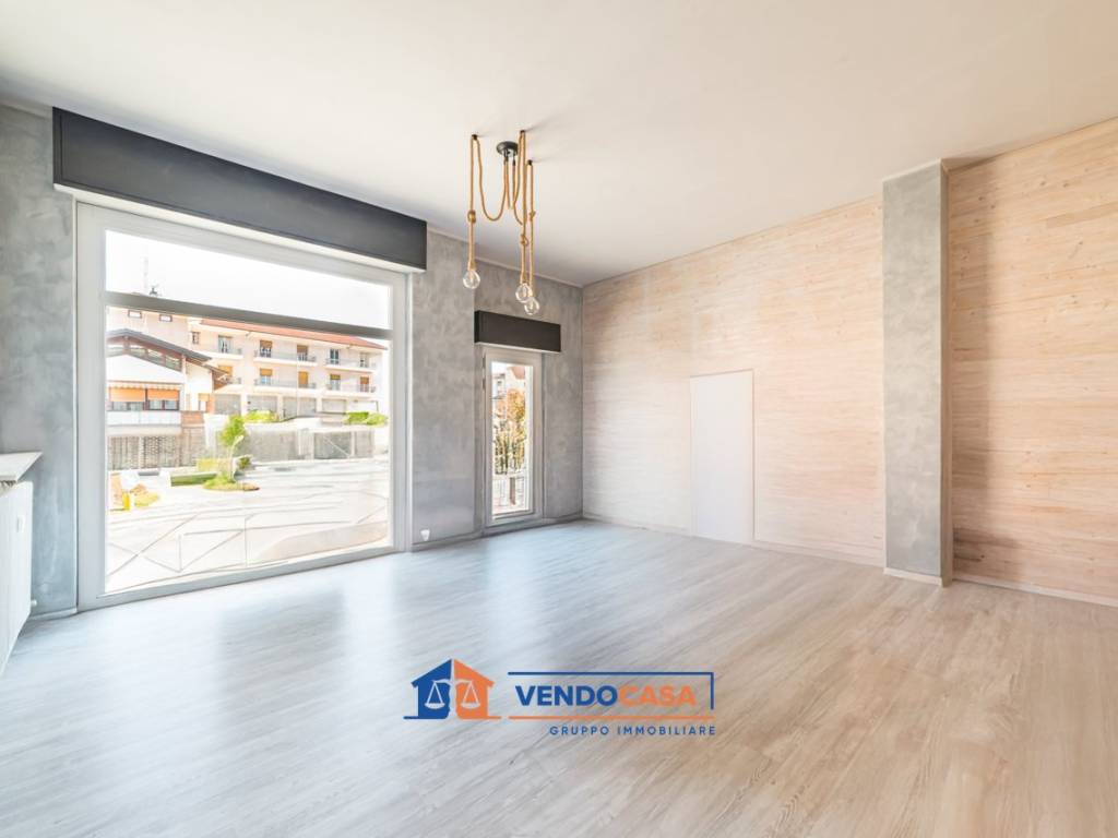 negozio in vendita a Dronero