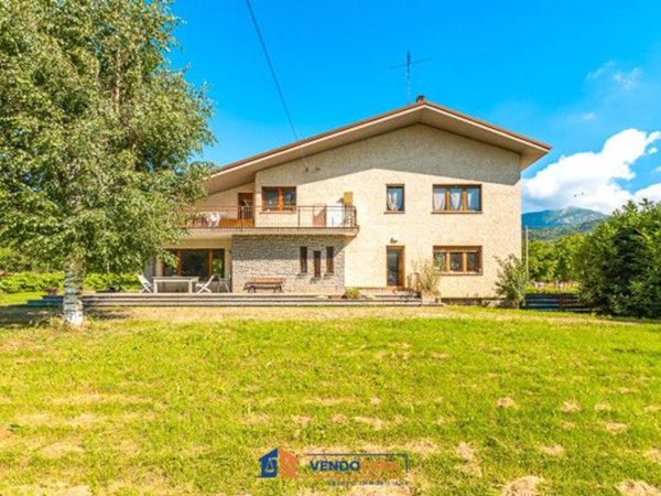 casa indipendente in vendita a Dronero