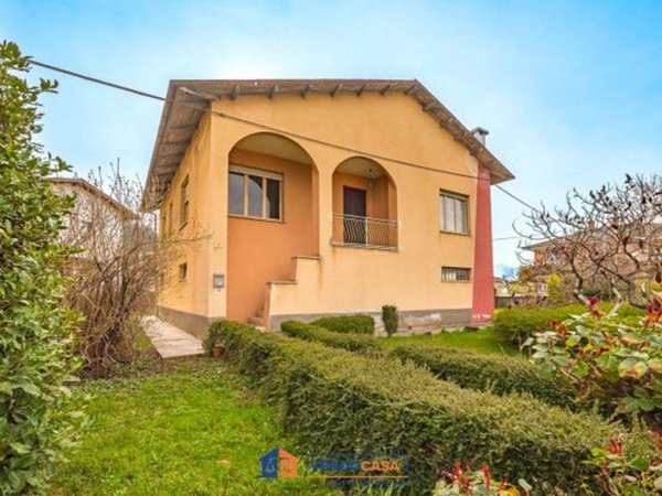 casa indipendente in vendita a Dronero