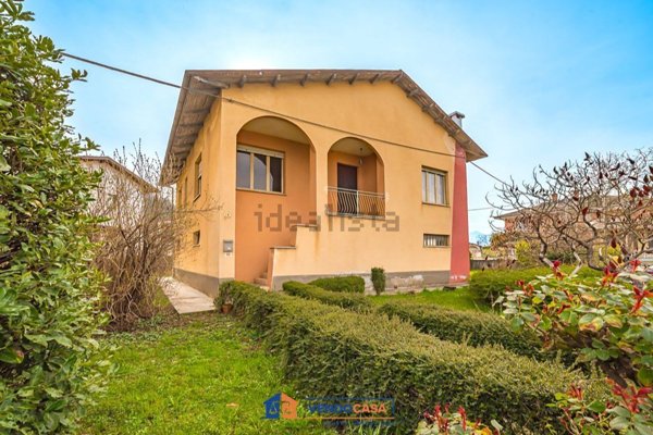 casa indipendente in vendita a Dronero