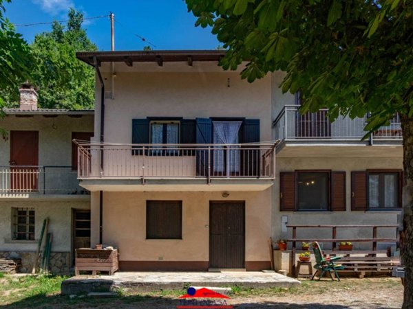 casa indipendente in vendita a Dronero