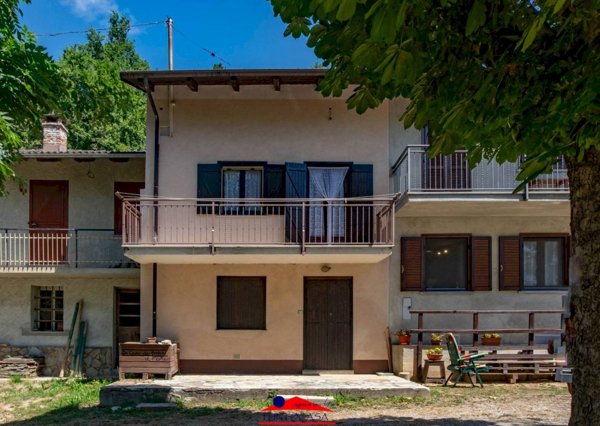 casa indipendente in vendita a Dronero
