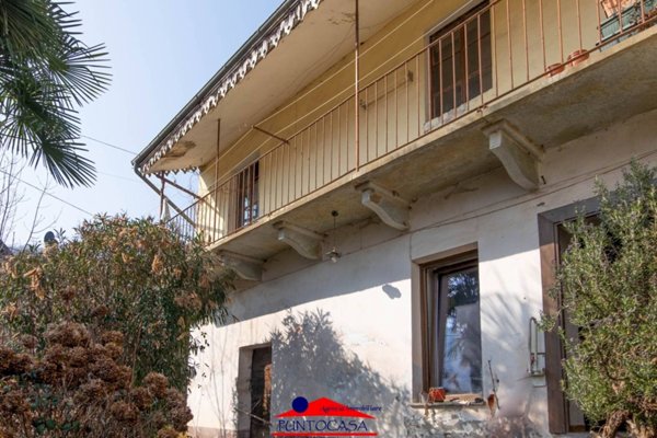 casa indipendente in vendita a Dronero in zona Santa Lucia