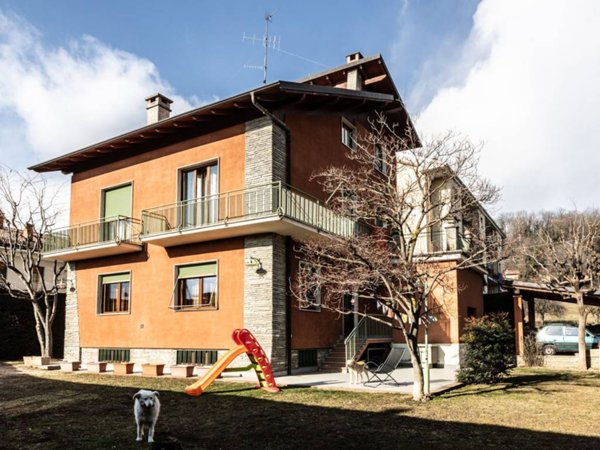 casa indipendente in vendita a Dronero