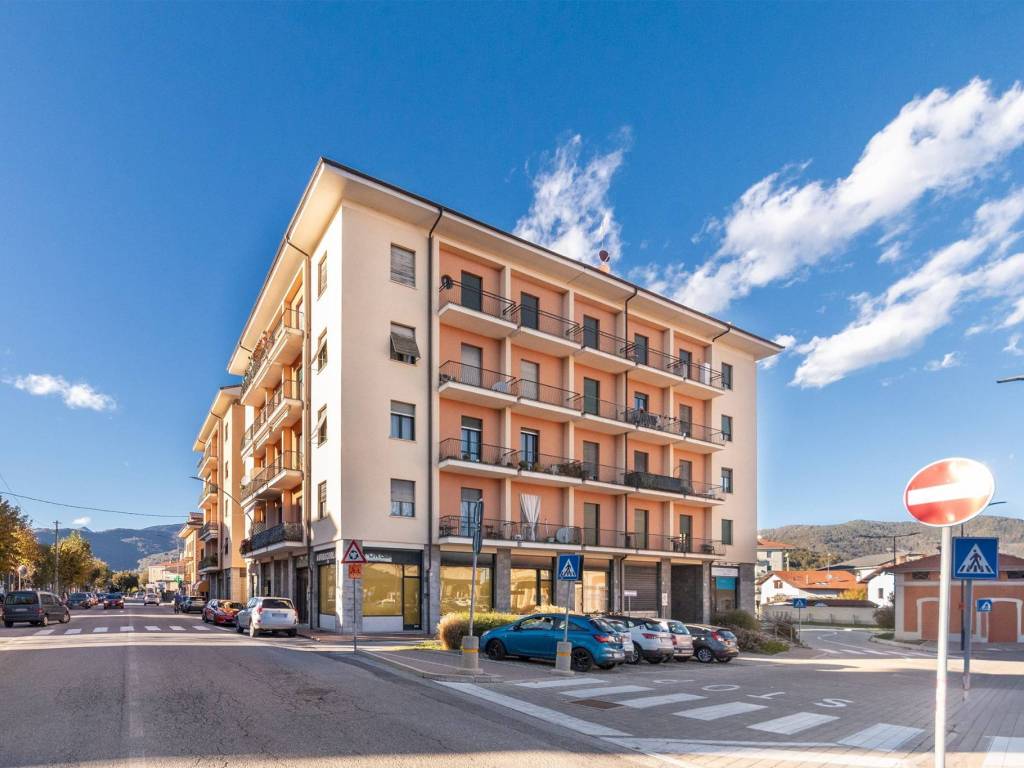 appartamento in vendita a Dronero in zona San Maurizio
