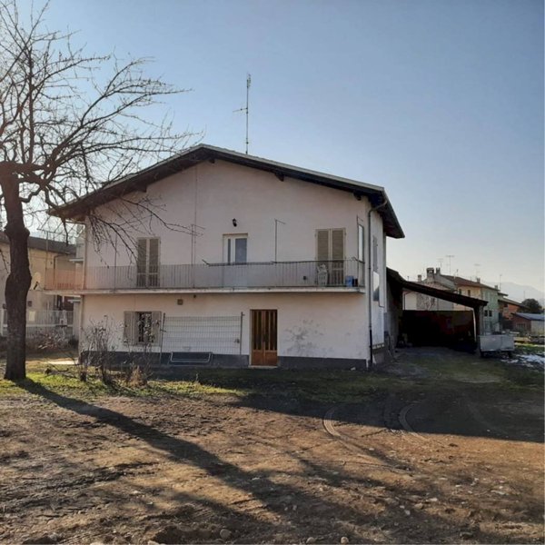 casa indipendente in vendita a Dronero in zona San Maurizio