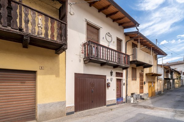 casa indipendente in vendita a Dronero