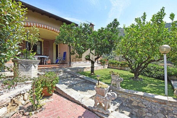 casa indipendente in vendita a Dronero in zona San Maurizio
