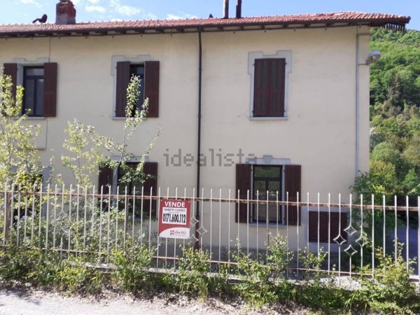 casa indipendente in vendita a Dronero in zona San Maurizio