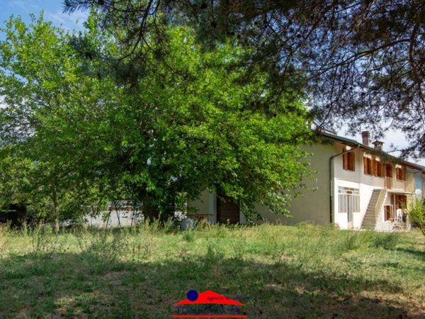 casa indipendente in vendita a Dronero in zona Archero