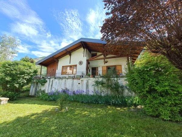 casa indipendente in vendita ad Entracque