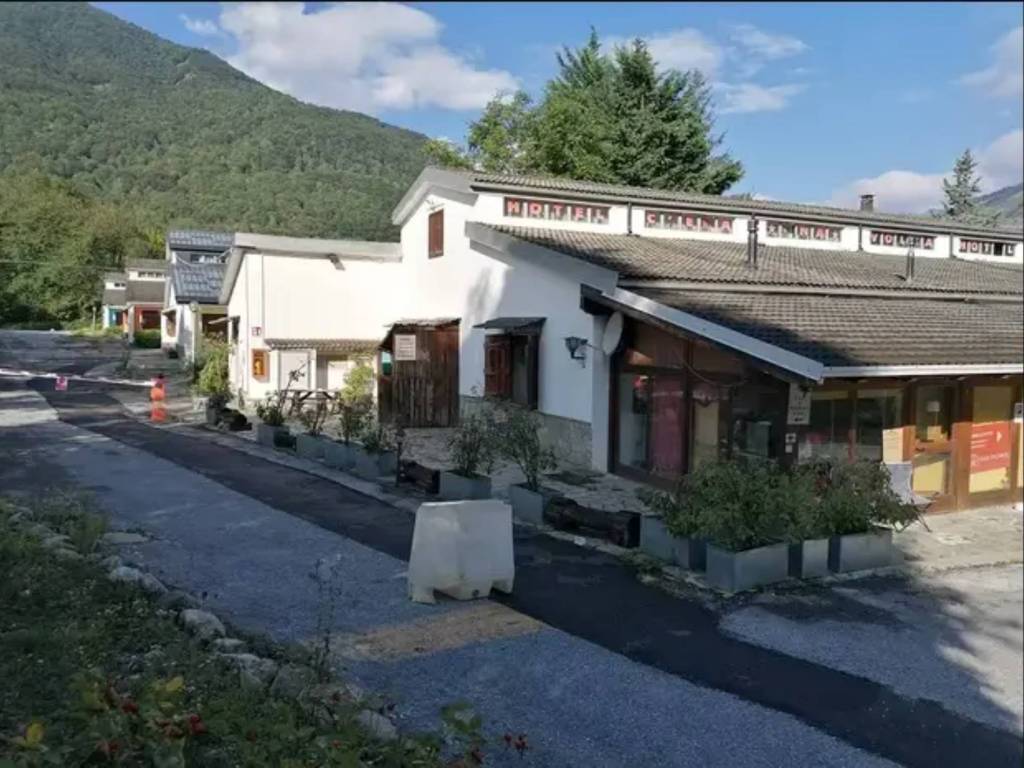 intera palazzina in vendita ad Entracque
