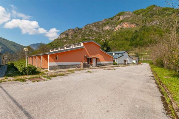 intera palazzina in vendita ad Entracque