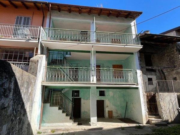 casa indipendente in vendita ad Entracque