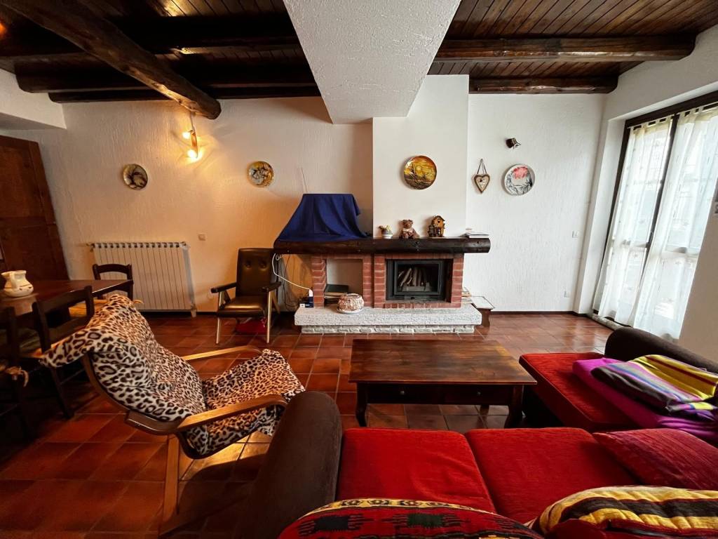 casa indipendente in vendita ad Entracque