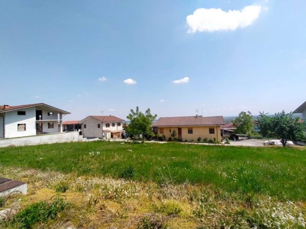 villa in vendita ad Envie