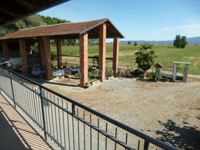 casa indipendente in vendita ad Envie