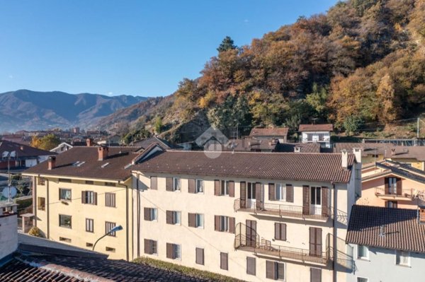 appartamento in vendita ad Envie