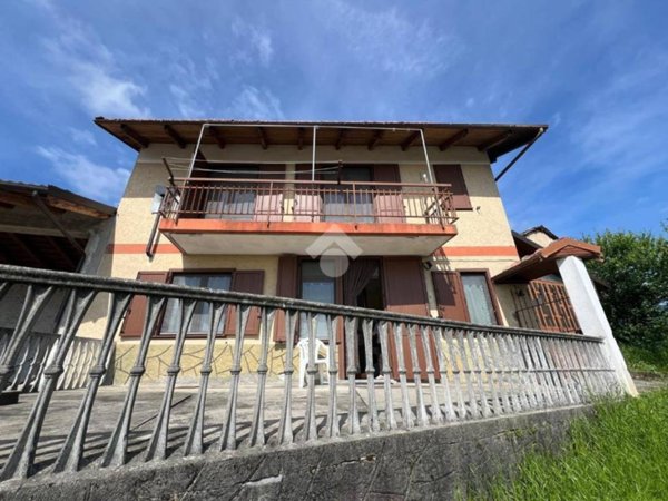 casa indipendente in vendita ad Envie