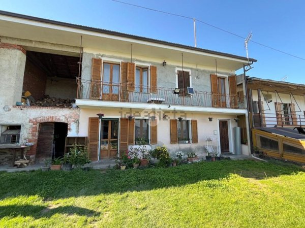 casa semindipendente in vendita ad Envie