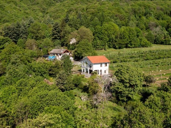 casa indipendente in vendita ad Envie