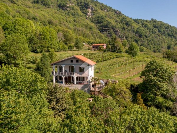 casa indipendente in vendita ad Envie