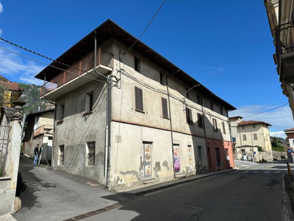 appartamento in vendita ad Envie