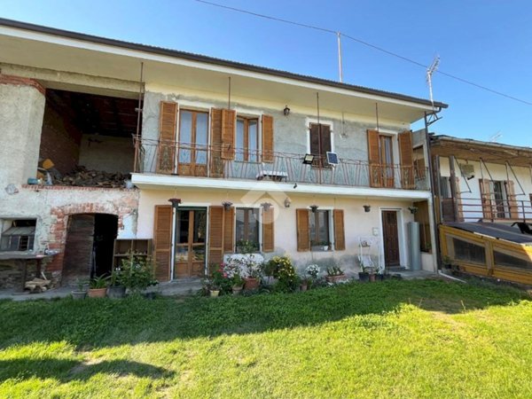 casa semindipendente in vendita ad Envie