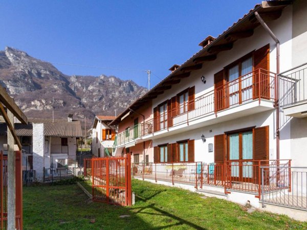 casa indipendente in vendita ad Envie