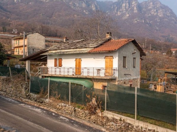 casa indipendente in vendita ad Envie