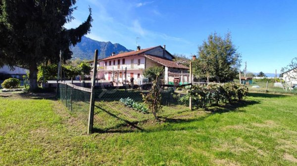 casa indipendente in vendita ad Envie