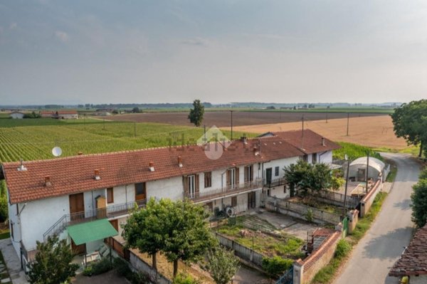 casa semindipendente in vendita ad Envie