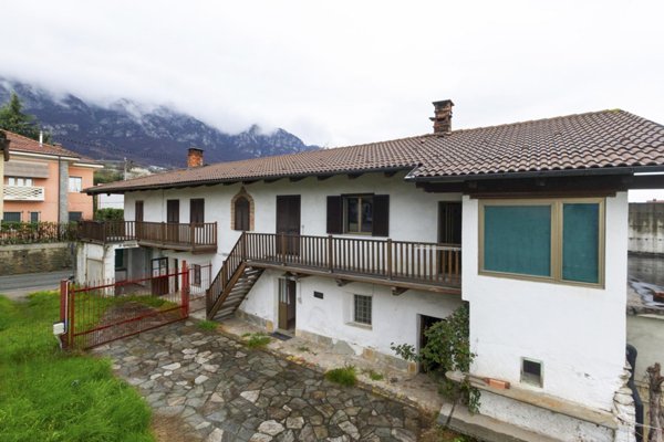 casa indipendente in vendita ad Envie