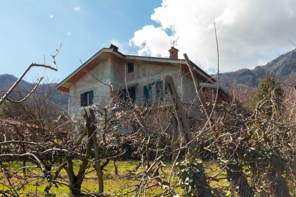 casa indipendente in vendita ad Envie