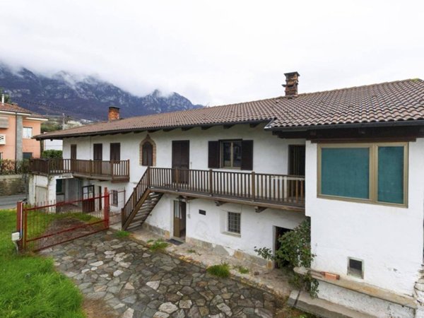 casa indipendente in vendita ad Envie