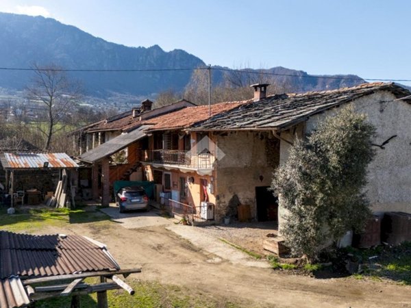 casa indipendente in vendita ad Envie