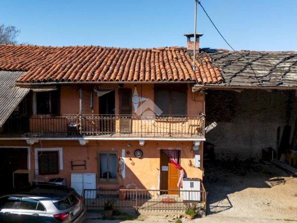 casa indipendente in vendita ad Envie in zona Occa