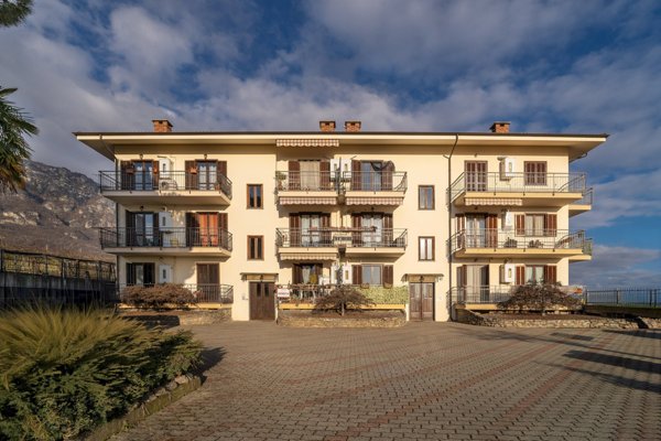 appartamento in vendita ad Envie