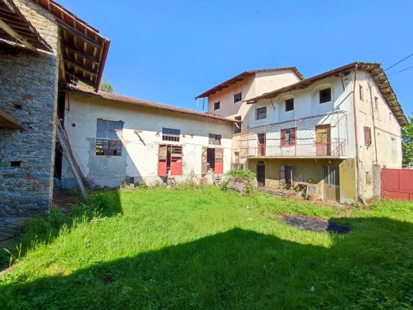 casa indipendente in vendita ad Envie