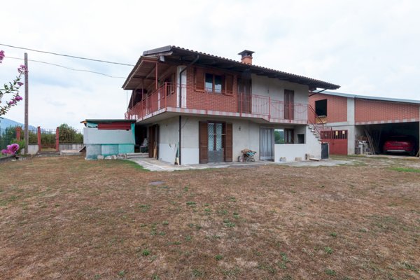 casa indipendente in vendita ad Envie