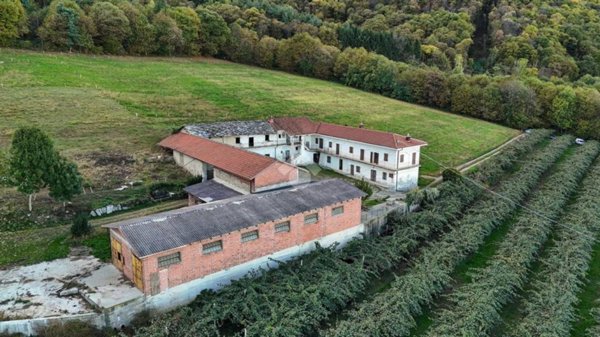 casa indipendente in vendita ad Envie