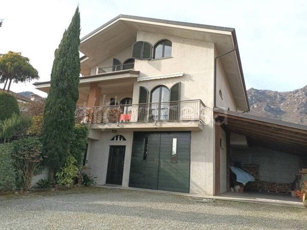 casa indipendente in vendita ad Envie