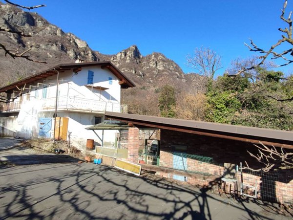 casa indipendente in vendita ad Envie