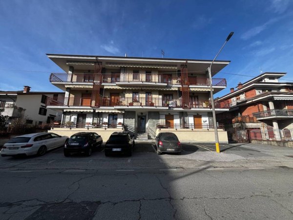 appartamento in vendita ad Envie