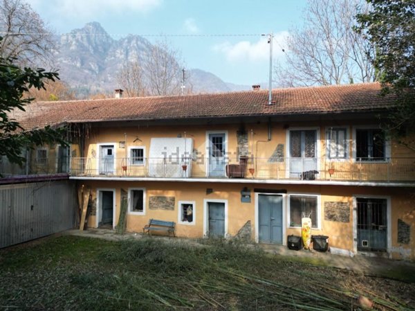 casa indipendente in vendita ad Envie