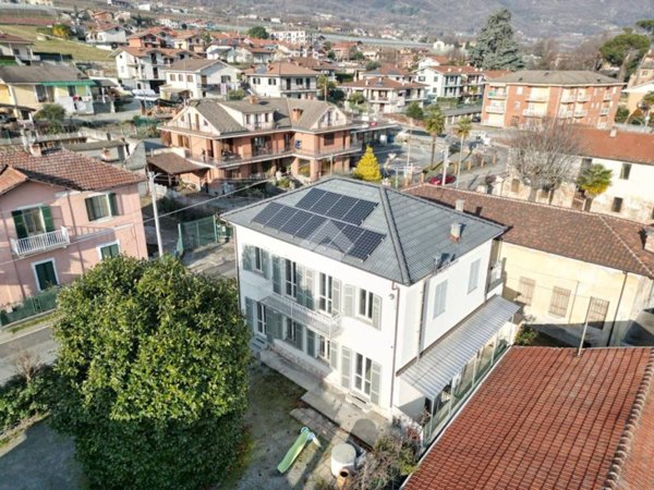 casa indipendente in vendita ad Envie