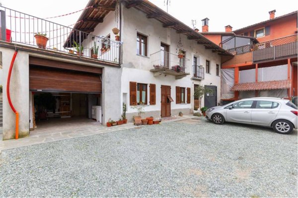 casa indipendente in vendita ad Envie